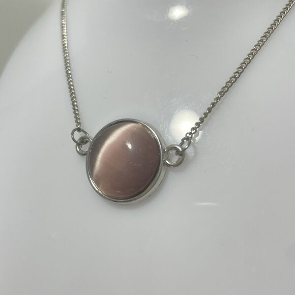 Beautiful Pink Cat Eye Glass Pendant Silver Tone Necklace 17” Adjustable Chain - Picture 2 of 6